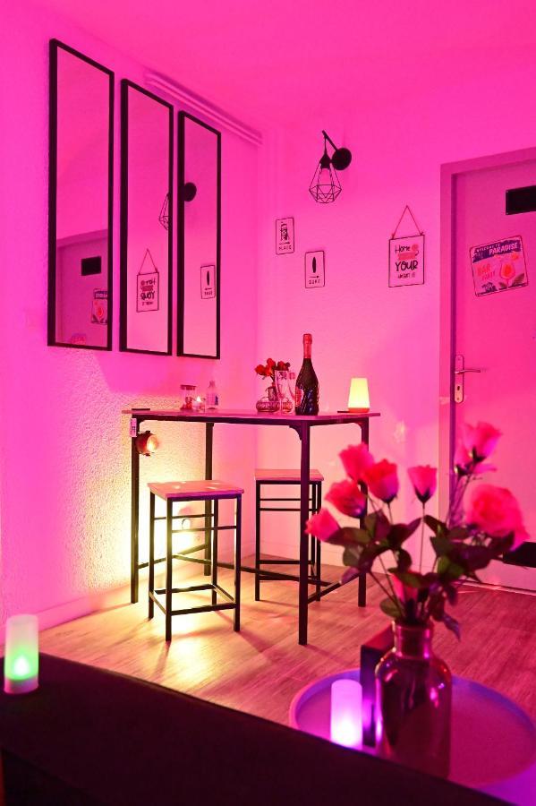 Luxe Sauna Privatif Et Grand Bain Jacuzzi A Deux A Biscarosse Plage Pour Nuit Romantique Avec Decoration Led Et Bougies Biscarrosse Bagian luar foto